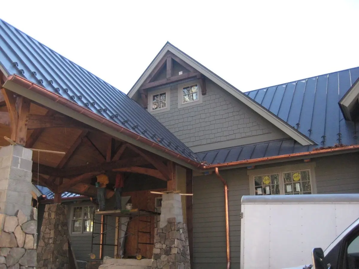 Craftsman Roofing team delivering quality roofing work in Snee Farms